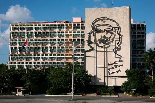 История легендарного портрета Эрнесто Че Гевары и его автора