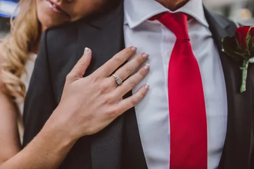 Для себя или в подарок: как сшить галстук своими руками?