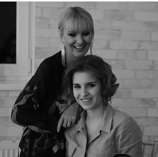 Светлана Лазарева с дочерью Натальей фото