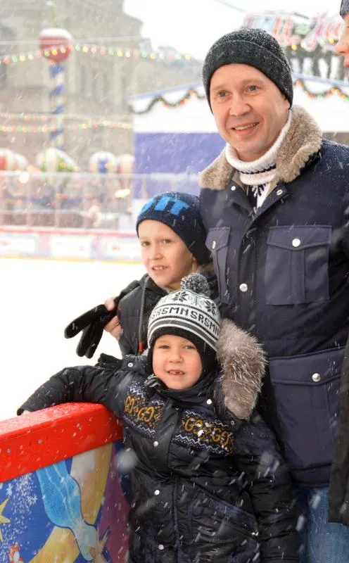 Евгений Миронов с сыном и племянником