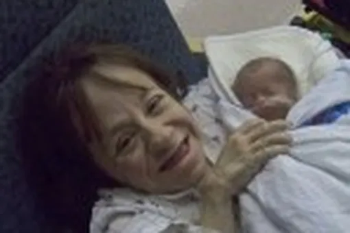 Самая маленькая мама в мире родила в третий раз