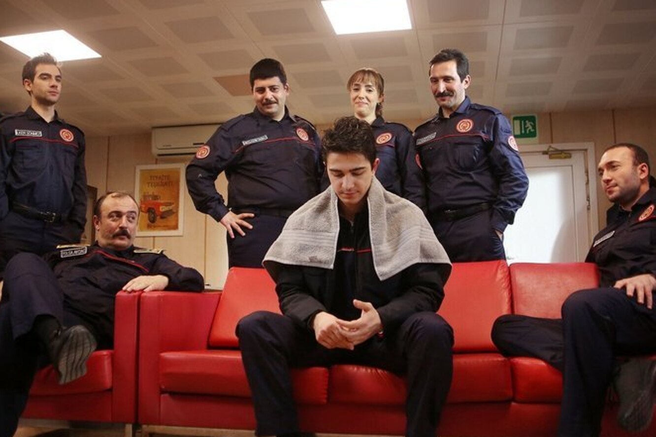 Красный крест сериал
