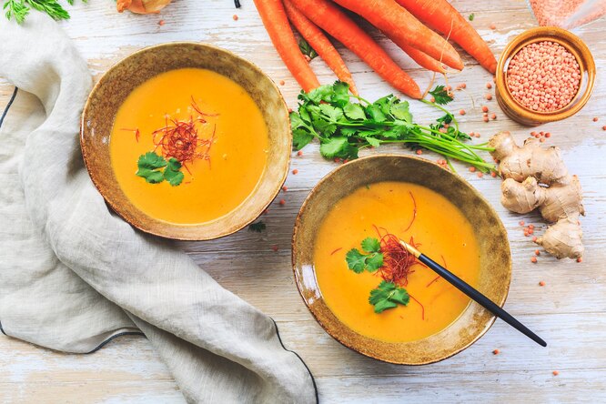 Морковно-имбирно-чечевичный суп: рецепт, фото