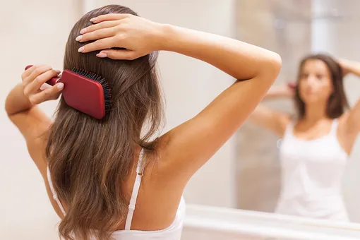 Гадание на расчёске: 6 болезней, о которых могут рассказать наши волосы