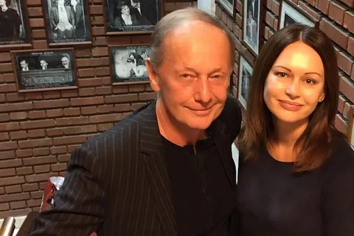Ирина Безрукова показала видео с закрытой церемонии прощания с Михаилом Задорновым