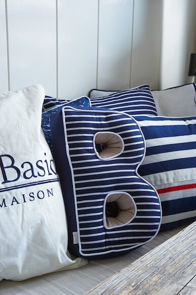 Подушка-буква Breton Basic