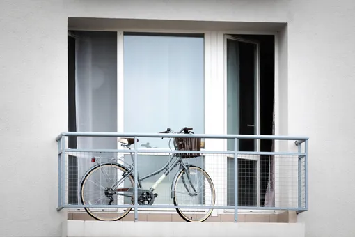 велосипед нельзя хранить на балконе