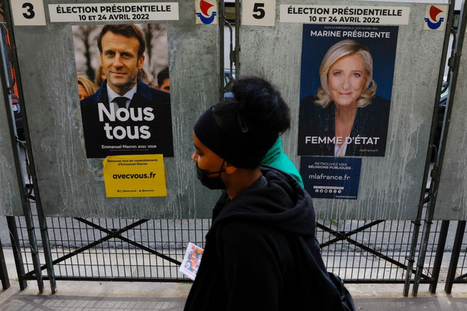 Во Франции начались выборы президента: Макрона может обогнать женщина!
