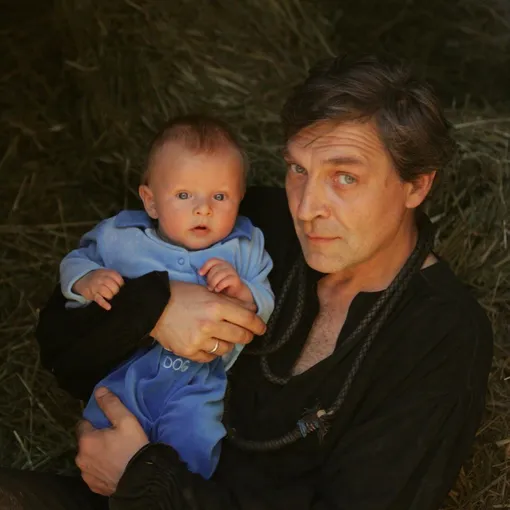 Александр Невзоров с сыном Александром. Архивное фото