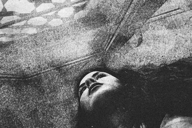 «Он сжег мою маму»: история семейного насилия, которая закончилась трагически