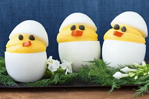 Фаршированные яйца «Цыплята» на Пасху