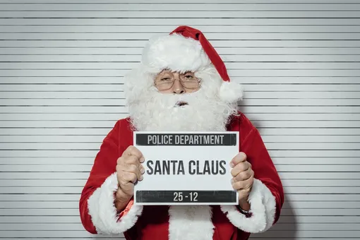 В США мужчина рассказывал детям, что Санта Клауса не существует. Его арестовали