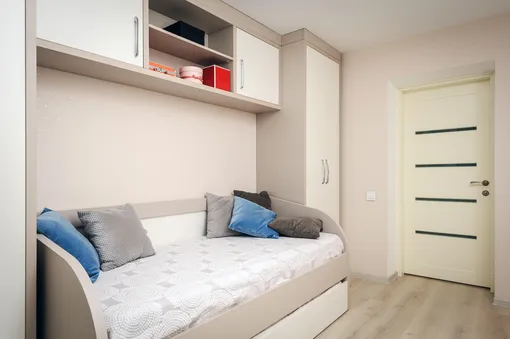 Кровать-матрёшка — удобный способ хранить не только вещи под кроватью, но и «запасное» спальное место для гостей