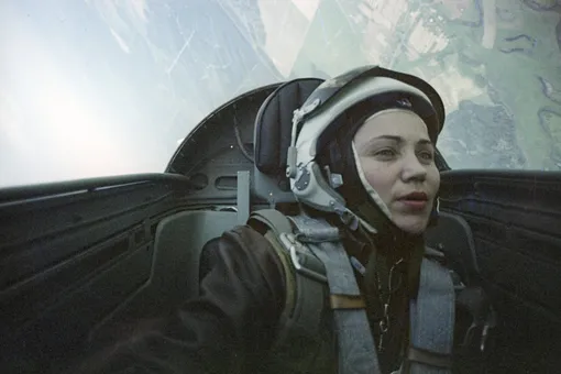 «Мадам МиГ»: 7 фактов о Марине Попович, легендарном советском лётчике-испытателе