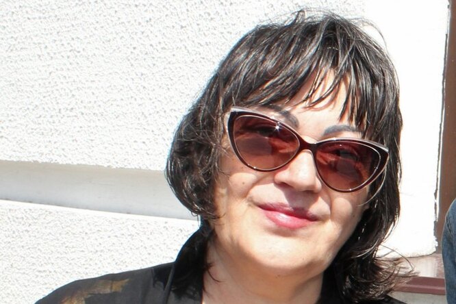 «Глазки, носик, губки, скулы — огонь!» Ирина Отиева показала редкое фото в молодости «Глазки, носик, губки, скулы — огонь!» Ирина Отиева показала редкое фото в молодости