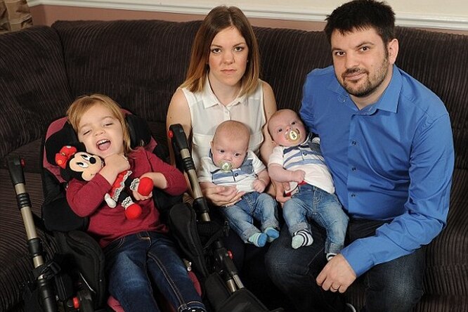 В Англии у супругов родилось трое детей с идентичным смертельным диагнозом