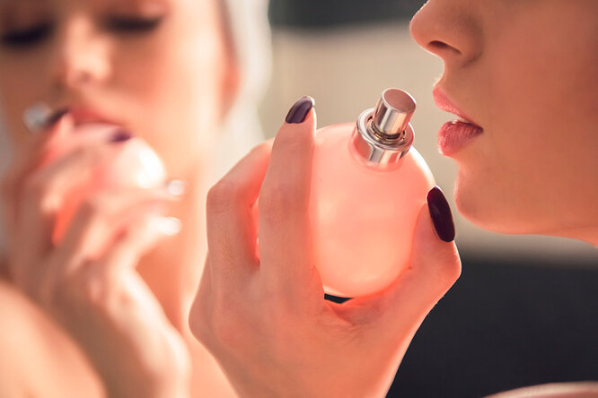10 лучших ароматов для женщин после 40 лет
