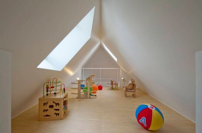 Интересный архитектурный проект в Японии: маленький снаружи, просторный внутри — фото, описание