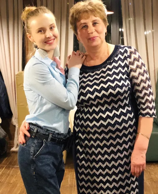 Анна Сагайдачная с мамой