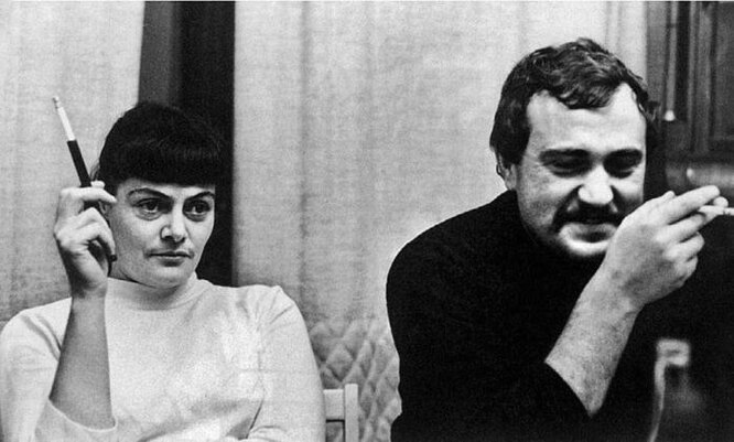 Василий Аксёнов с женой Кирой