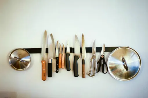 9 удобных способов хранить крышки на кухне: фото, описание