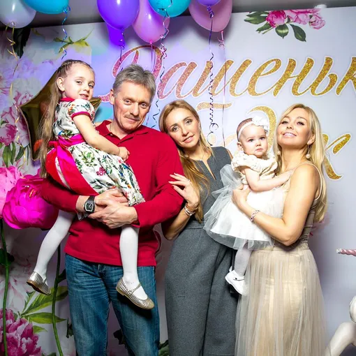 Звездные пары, которые поженились после рождения ребенка