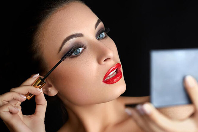 Исправляйтесь! 10 ошибок макияжа, которые вы делаете каждый день