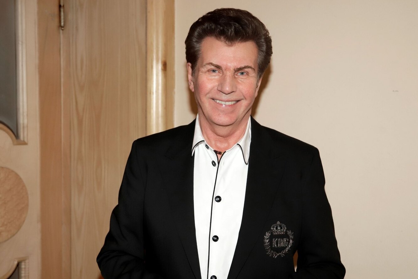 сколько лет ярославу евдокимову певцу. ярослав евдокимов 2023. евдокимов ярослав заслуженный артист. ярослав евдокимов 2022. ярослав евдокимов певец.