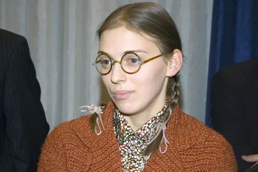 «Мне пришлось заново осваивать русский язык»: Нелли Уварова рассказала, как подростком выживала в Москве
