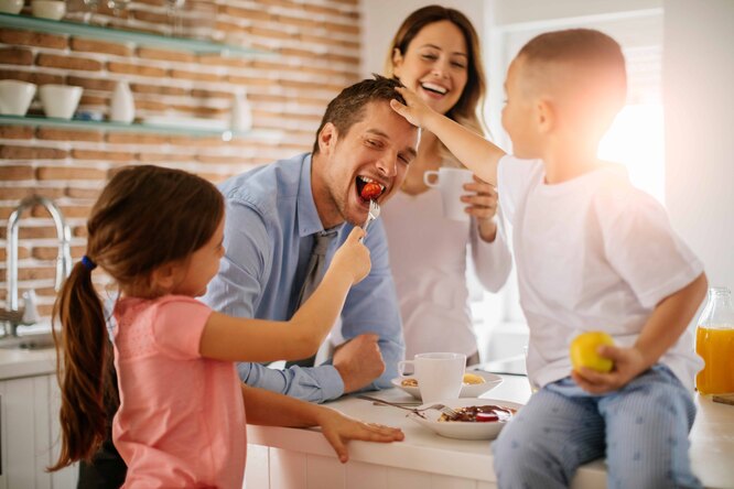 «Обнимашки», идеальный завтрак и другие способы сделать утро ребенка добрым