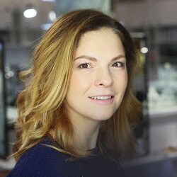 Екатерина Сахарова, редактор "Нового очага"