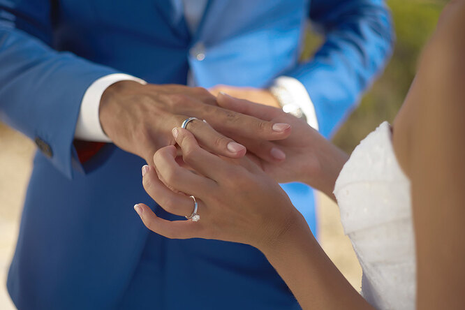 «Чугунная свадьба»: традиции, подарки, как отмечать шестилетие супружества