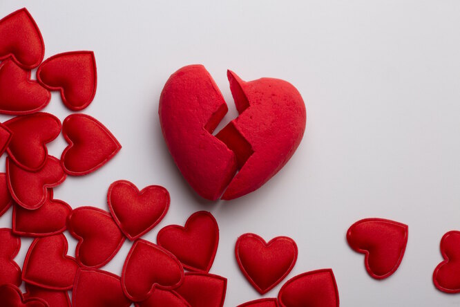 «Маркетинговый флёр»: почему звёзды обжигаются в дейтинговых ...