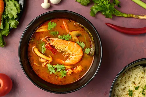 Тайский суп Том ям Кунг: секрет в наваристом бульоне