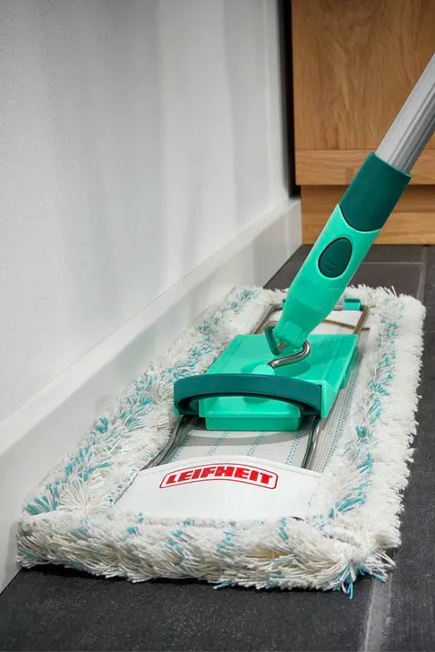 магнитные головки жесткого диска. ходит головка. блок магнитных головок. старинные загадки с ответами сложные. ходит головка.