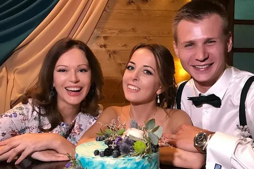 Ирина Безрукова выдала крестницу замуж