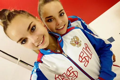 Онлайн тоже первые: россиянки завоевали золото на первом интернет-турнире по художественной гимнастике