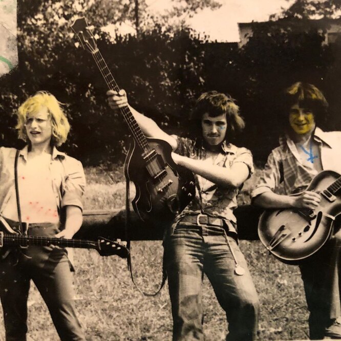 Виа ссср верасы. Вокально инструментальный под названием. Школьные виа в ссср. Ярославская группа музыкальная. Вокально инструментальный под названием.