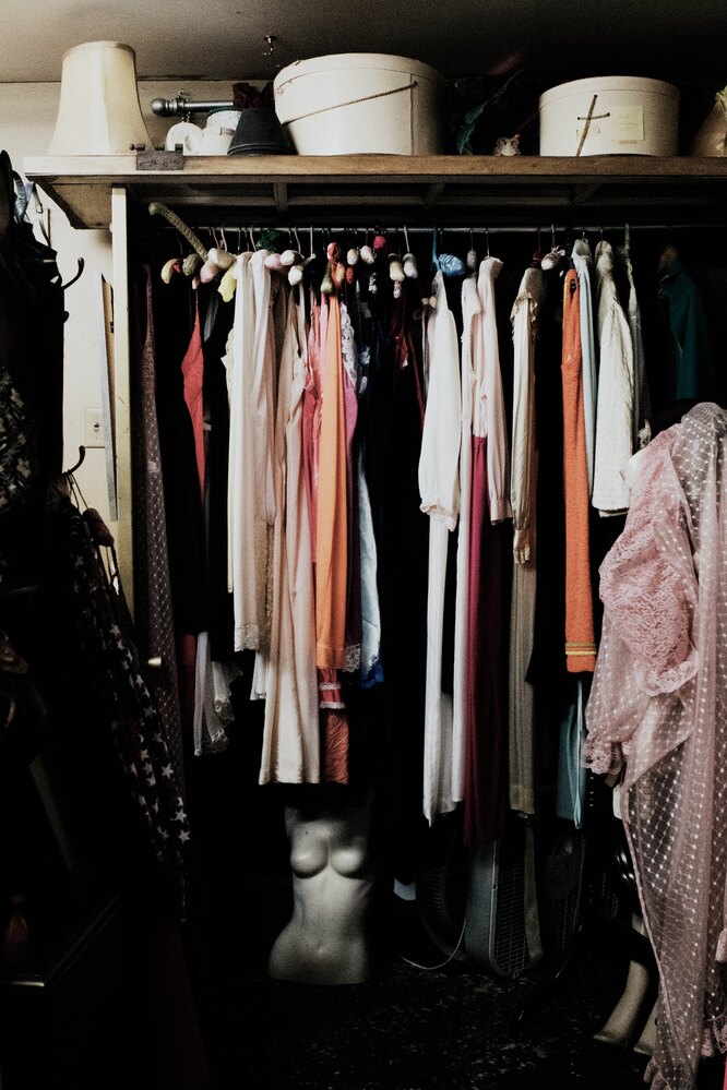 Если одежду сложно достать, пора прорядить шкаф.