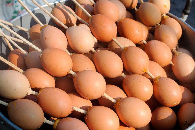 Лайфхак для лета: яйца на гриле – это вкусно и необычно (с видео)