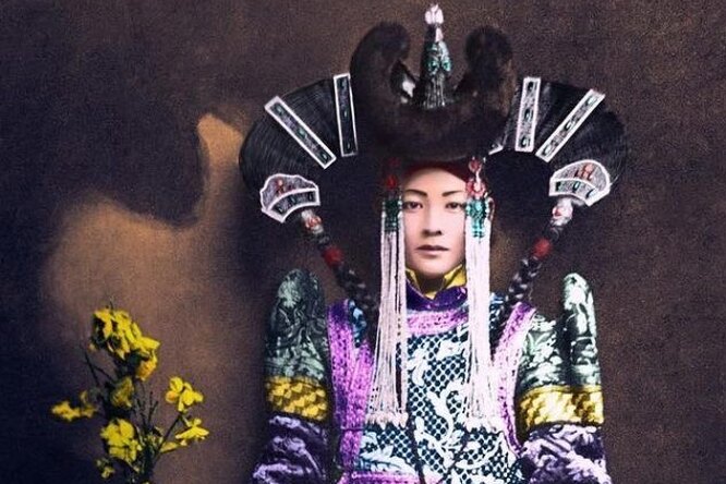 «Живая Падме Амидала»: как монгольскую богиню расстреляли за измену родине