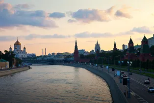 «Тучерез» и первый небоскреб Москвы: видео
