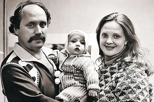 Владимир Мулявин с женой Светланой Пенкиной и сыном Валерием