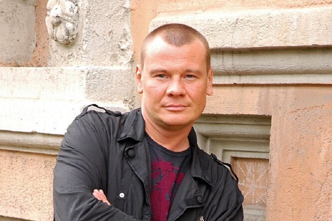 «Очень его не хватает»: Кирилл Плетнев показал архивное фото Владислава Галкина «Очень его не хватает»: Кирилл Плетнев показал архивное фото Владислава Галкина