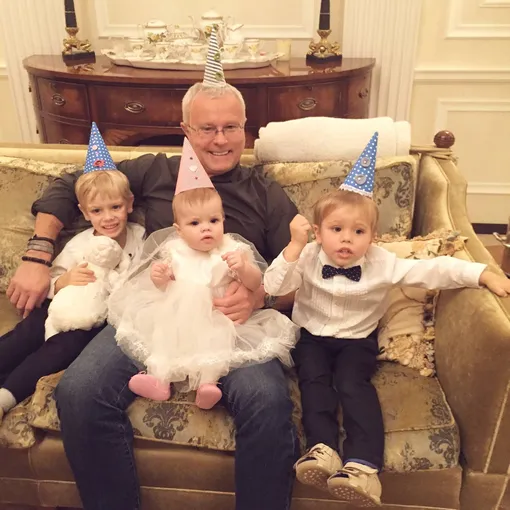 Лена Перминова родила сына WDAY