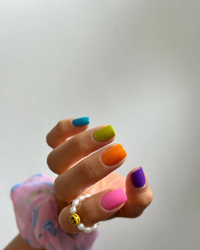 Пин от пользователя Junglebees на доске Nails Тату на боку, Маникюр, Яркие ногти