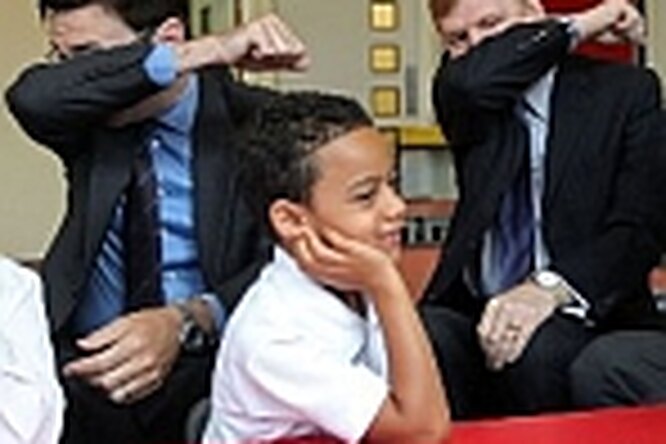 Министры научили детей чихать