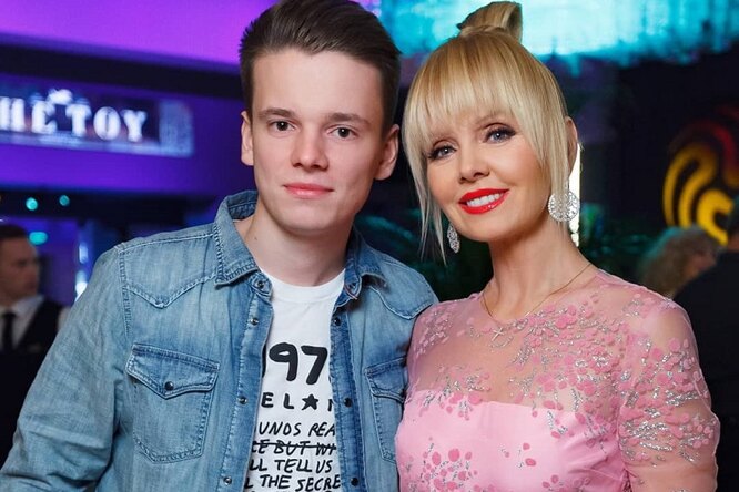 «Стала членом нашей семьи»: Валерия показала няню своих детей «Стала членом нашей семьи»: Валерия показала няню своих детей