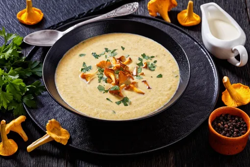cream of chanterelle soup with potatoes