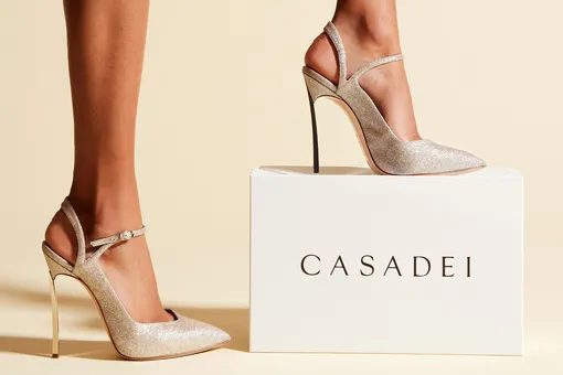 Обувь Casadei — воплощение женственности и изысканности.